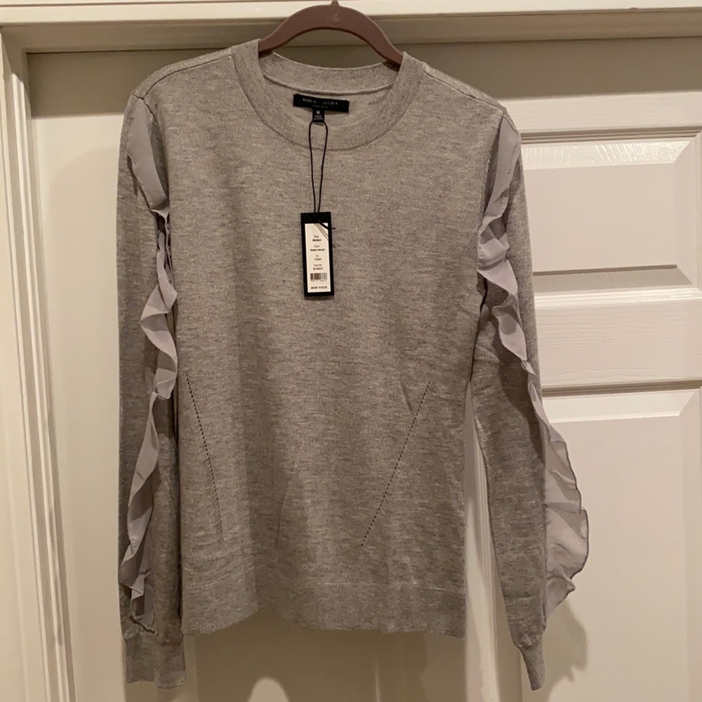 Romeo& Juliet Couture Lite Sweater